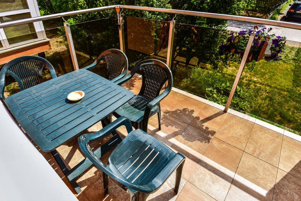 Neriesapartment No.3 With Terrace In Centrum Palanga Exterior photo